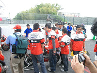 cimg0002_s.jpg